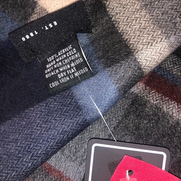 Mens’ V. FRAAS Plaid Scarf NWT - Picture 3 of 5